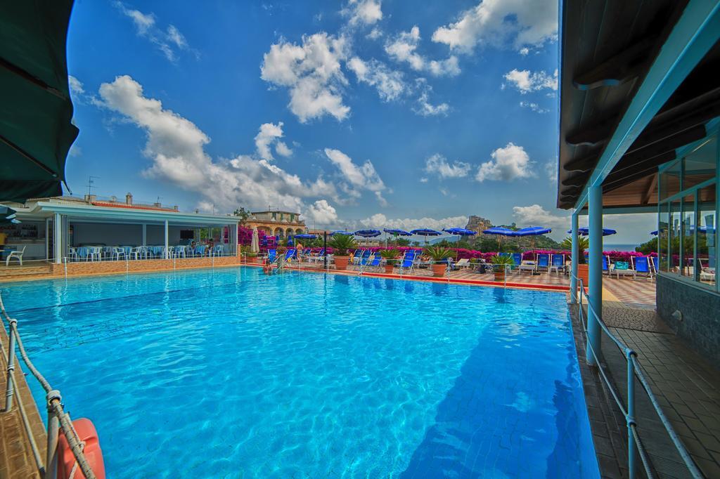 Parco Cartaromana 3*