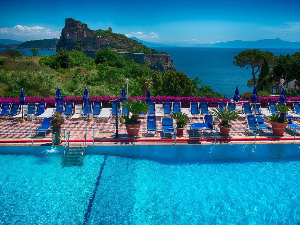 Hotel Parco Cartaromana 3*