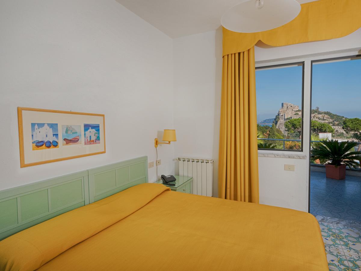 Parco Cartaromana Hotel